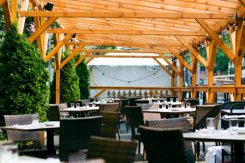 The 20 Best Outdoor Brunch Spots In Seattle To Try This Spring