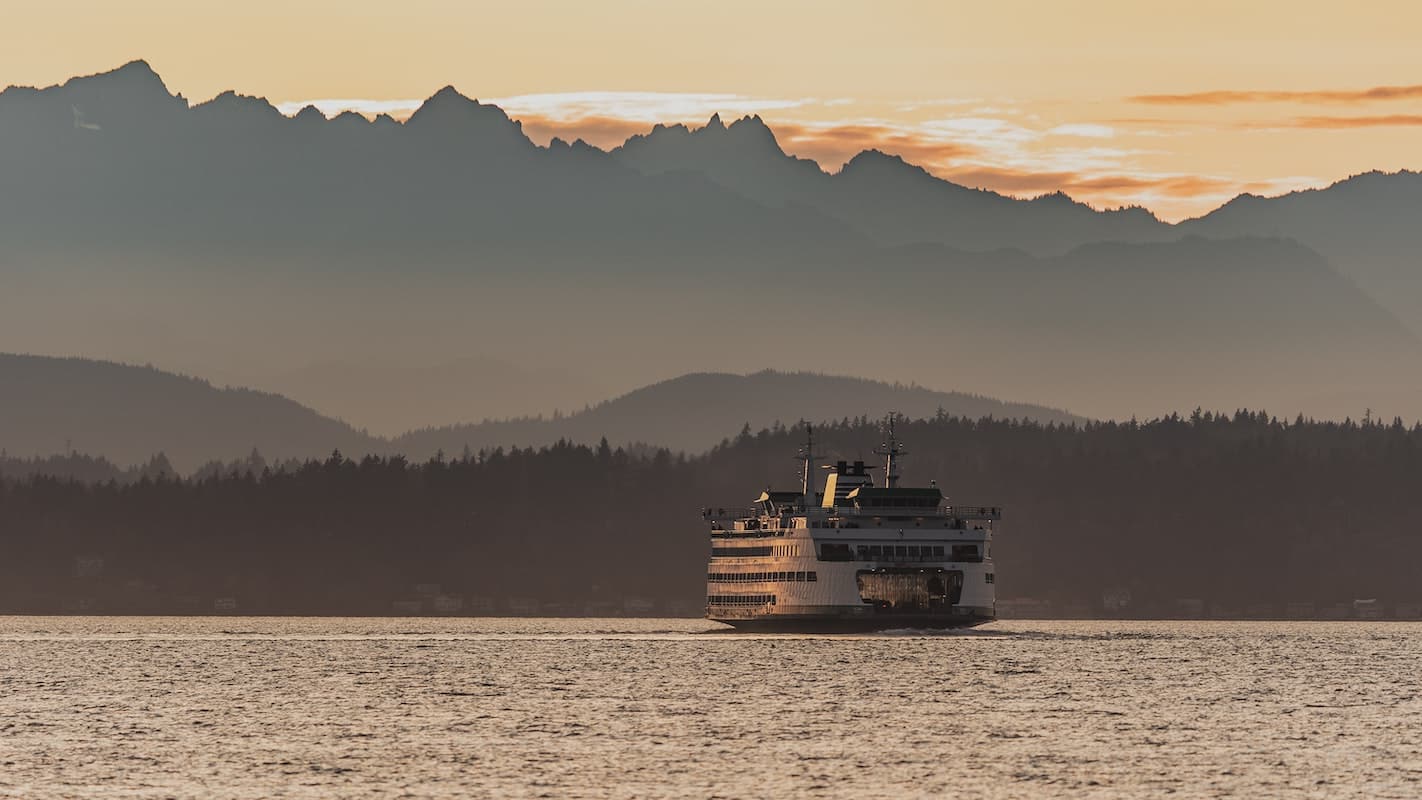Juliooooooooooo!' State ferries get Mariners-inspired names during  postseason run – KIRO 7 News Seattle