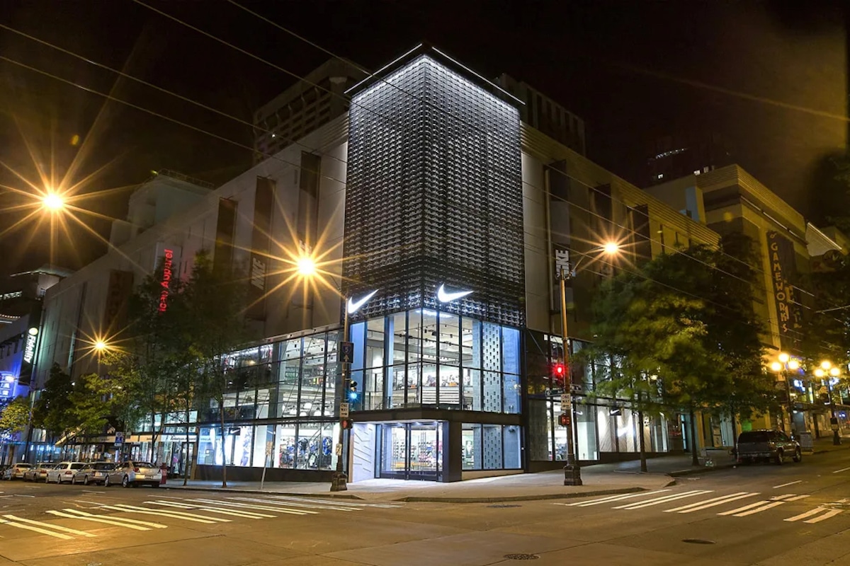 anillo Londres Alérgico The Downtown Seattle Nike Store Is Closing This Week
